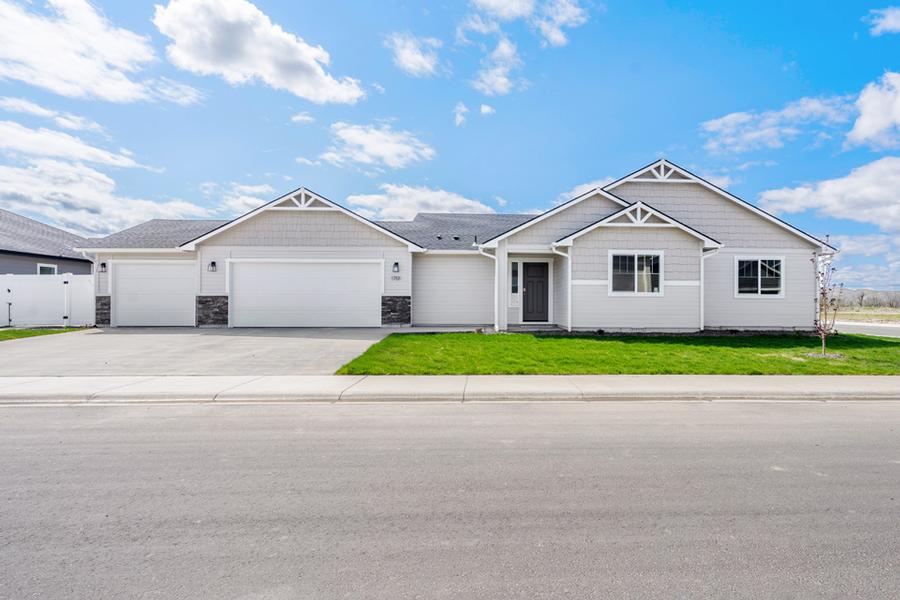 1701SandbarRdEmmett1 Exterior1.jpg